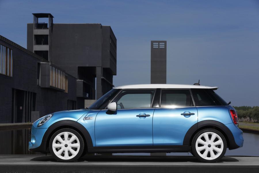  Mini Cooper S 5-Door 2014 года  (фото 10 из 80)